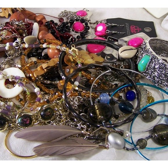 Craft Jewelry Lot 1+ lb Variety of Styles & Materials Wearable Pieces Loose Bead - Picture 4 of 7